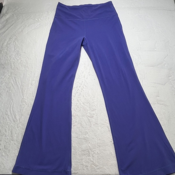 Lululemon Athletica - Picture 2 of 10